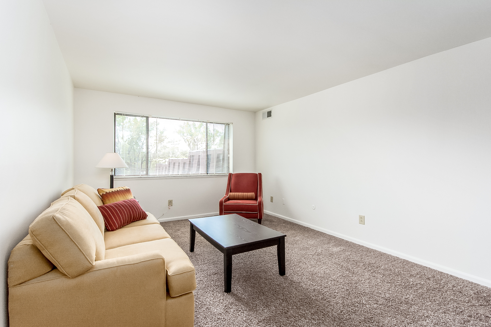 1190 Chambers Rd, Columbus, OH 43212