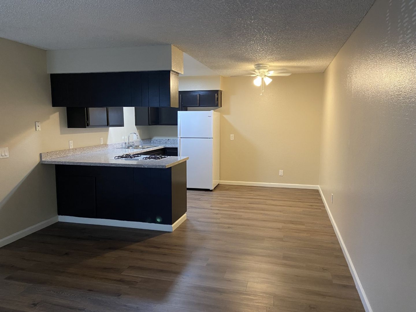 Bakersfield Apartment: 7000 College Avenue