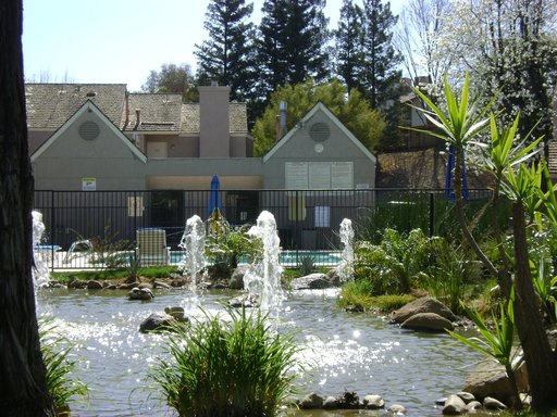 Canyon Creek Apartments – photo 1