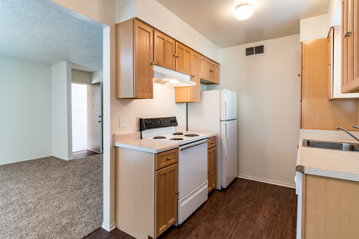 4835 North Cedar Avenue - 207 – photo 1