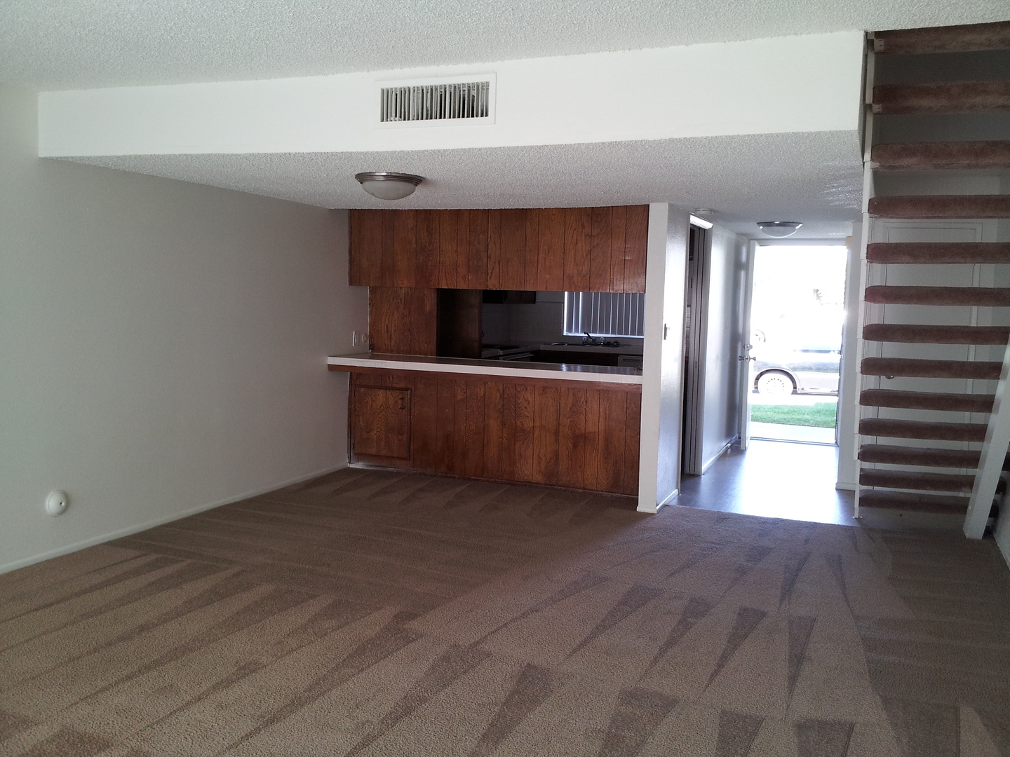 Bakersfield Apartment: 3815 Columbus Street
