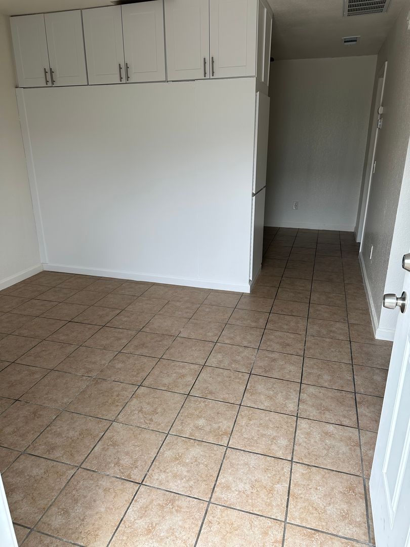 Bakersfield Apartment: 4401 Belle Terrace