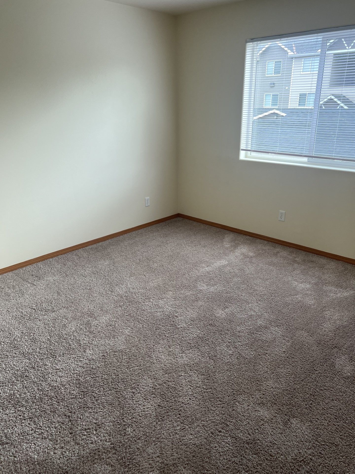 Spokane Valley Apartment: 10108 E Appleway Avenue