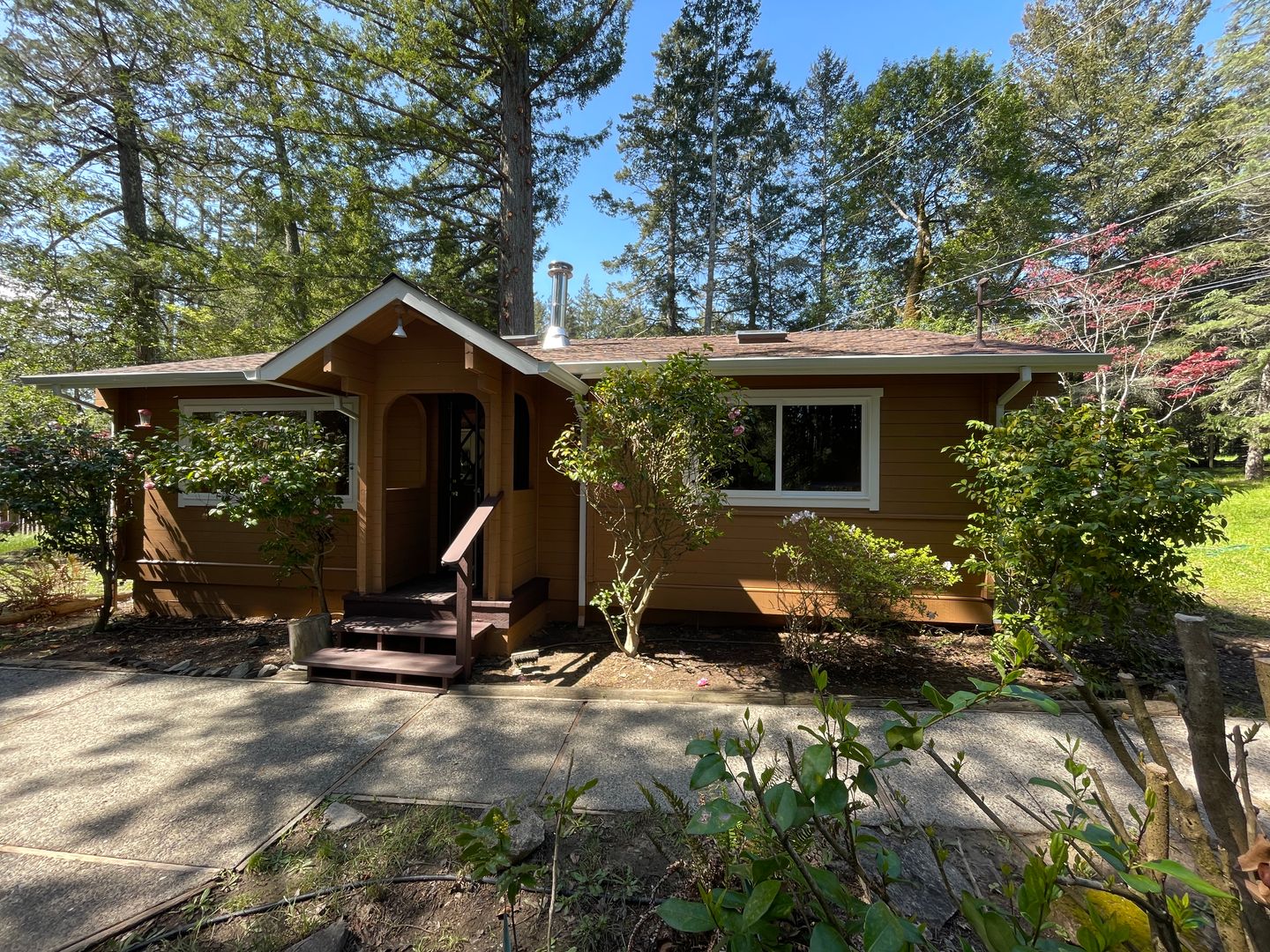 Sebastopol Apartment: 12640 Dupont Rd.