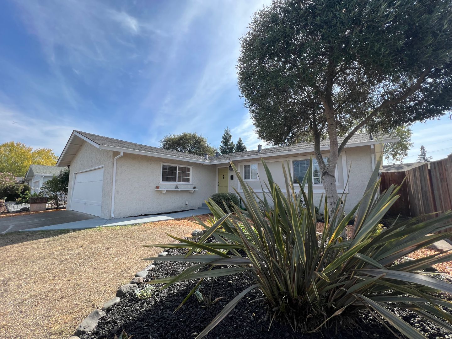 Rohnert Park House: 575 Bonnie Ave.