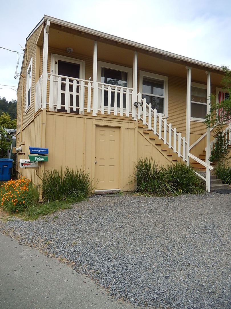 Monte Rio Apartment: 20359 Sunnyside Way
