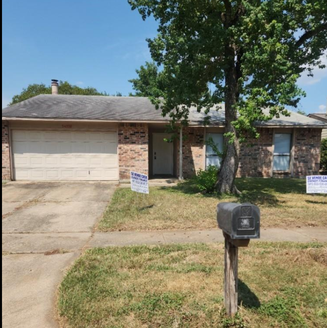 Hockley House: 24310 Rockin 7 Dr