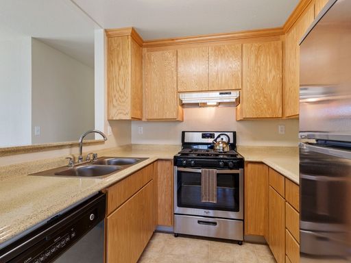 Sycamore Village Apartments – photo 1