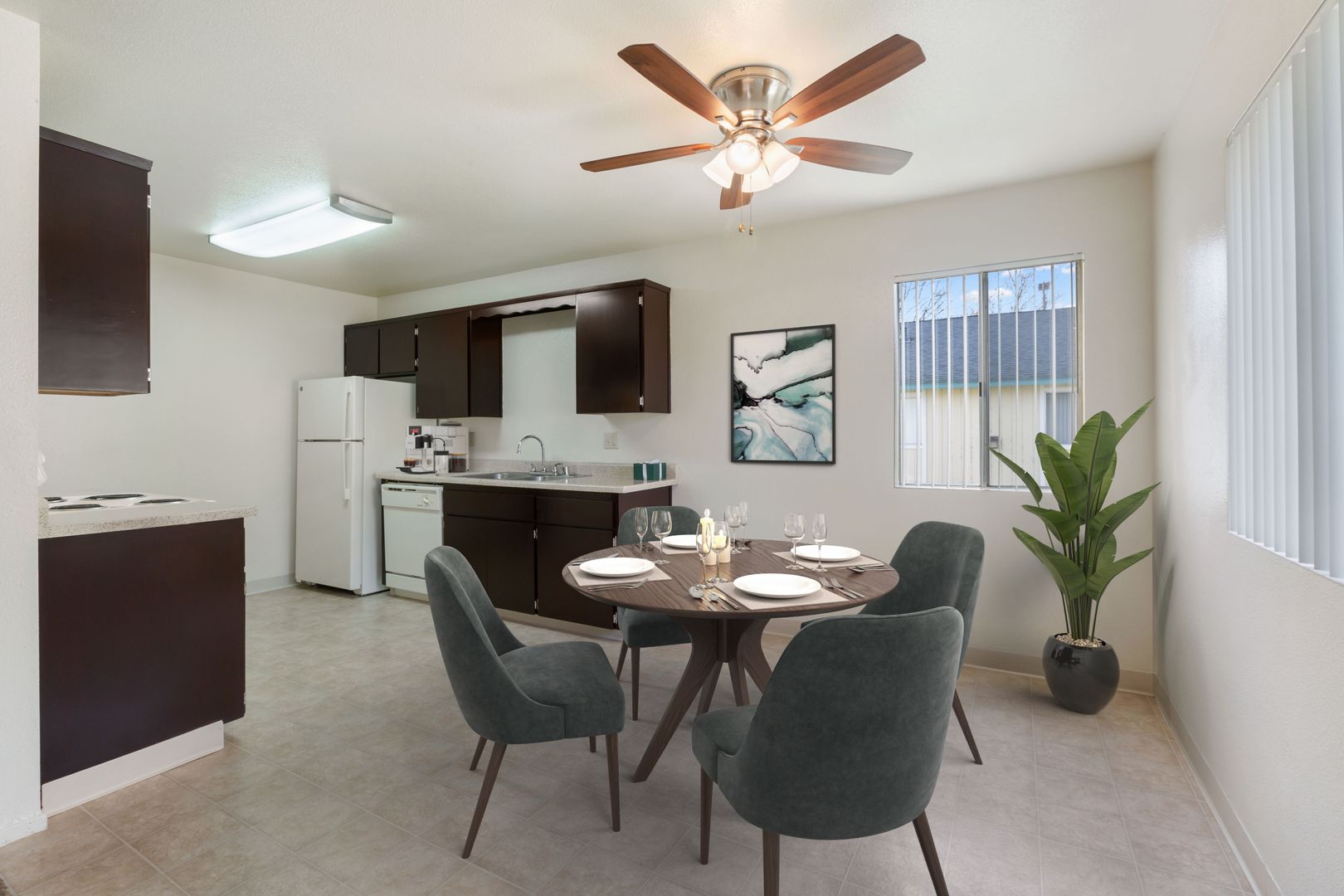 MODESTO Apartment: 1301 RICHLAND AVENUE