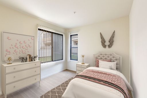 Lakeshore Apartments – photo 1