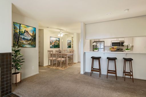 Woodside Apartments – photo 1