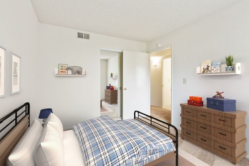 Pine Ridge Apartments – photo 1