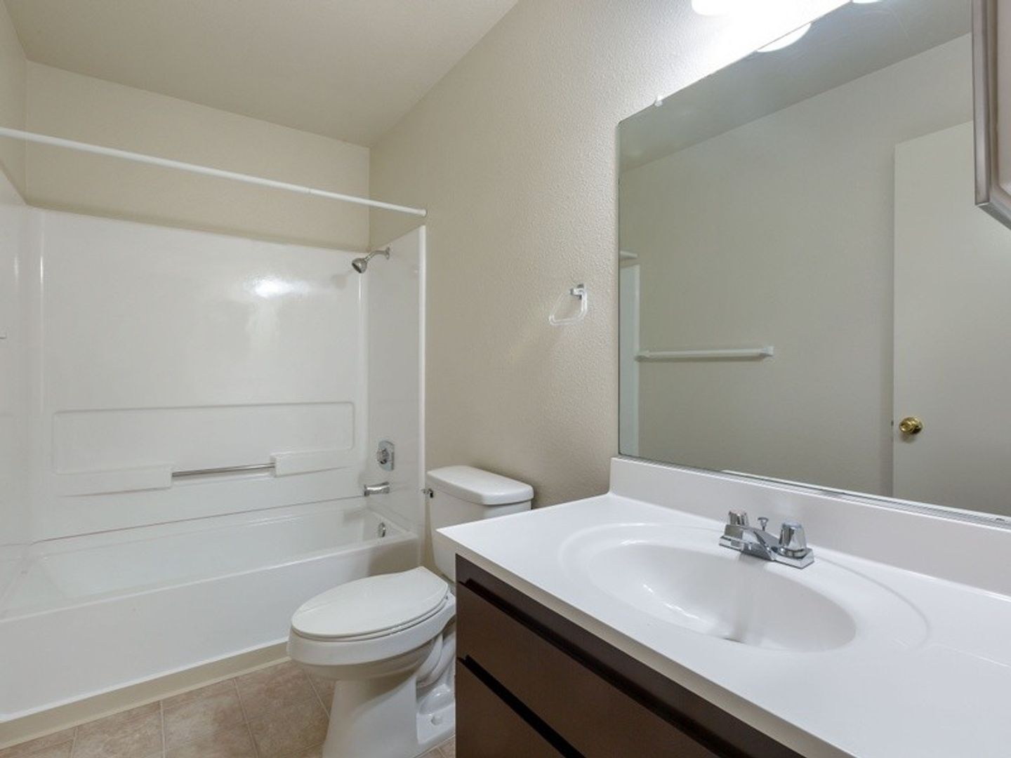 MODESTO Apartment: 1301 RICHLAND AVENUE