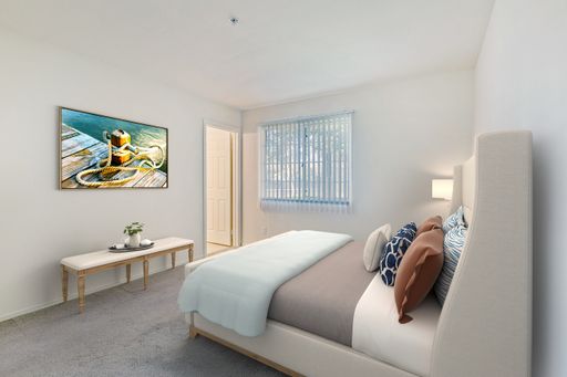 Portola Meadows Apartments – photo 1