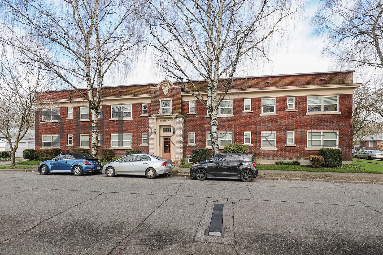 Longview Apartment: 2008 Hemlock Street