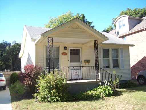 Close to Downtown – photo 1