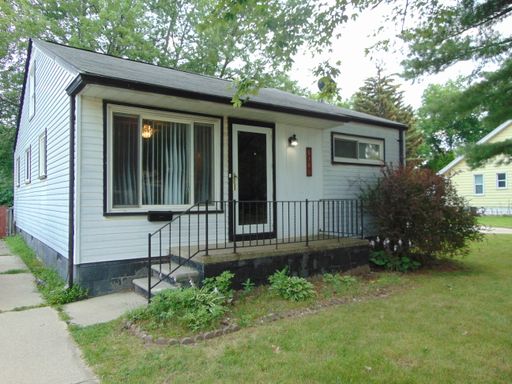 3 Bed 1 Bath Rental at 8386 Central, Center Line, MI – photo 1