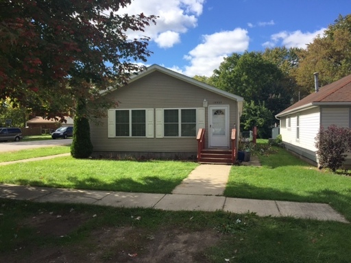 3 Bed 2 Bath Rental at 19905 Seminole, Redford, MI – photo 1