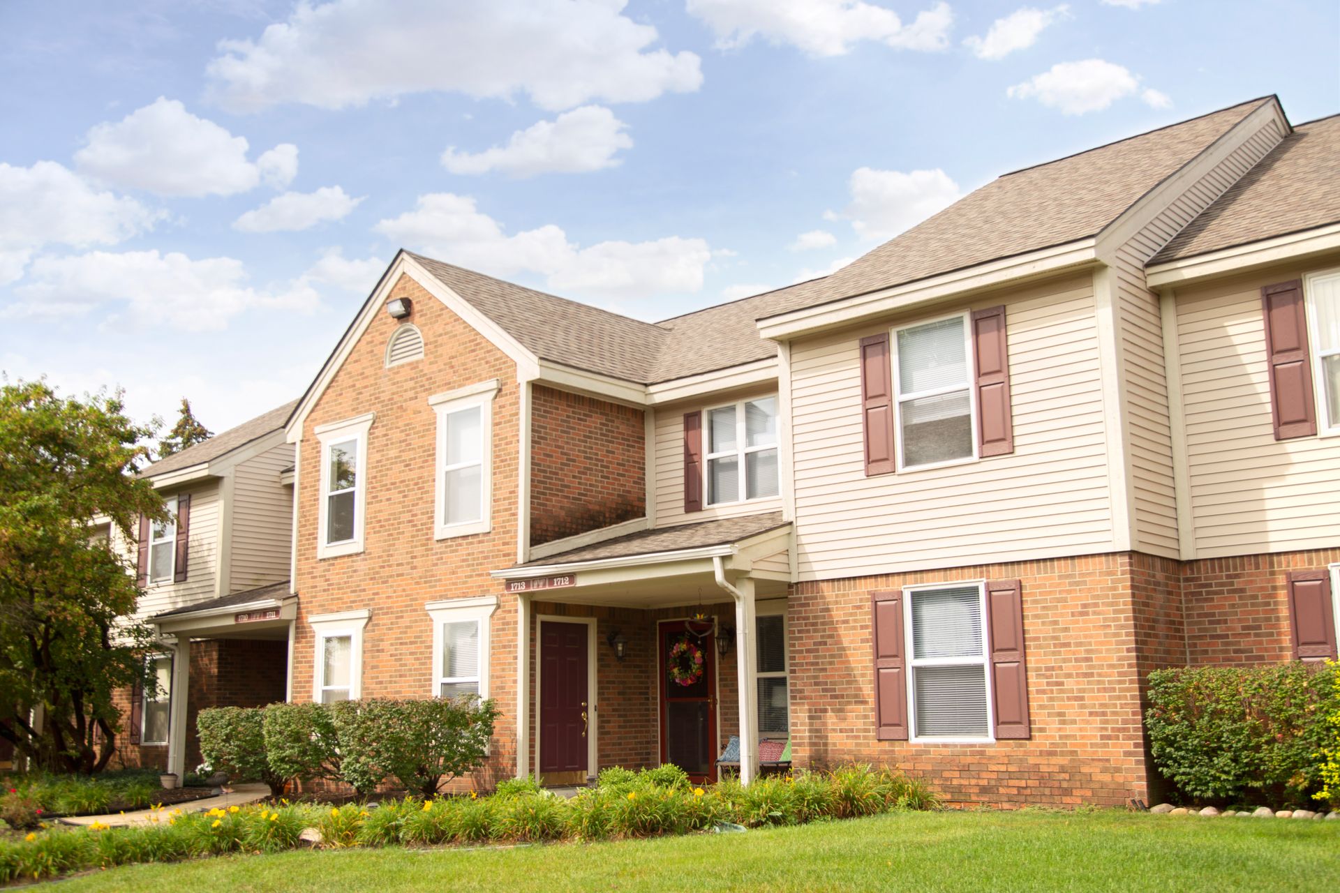 Rochester Hills Apartment: 1750 Melville Dr.