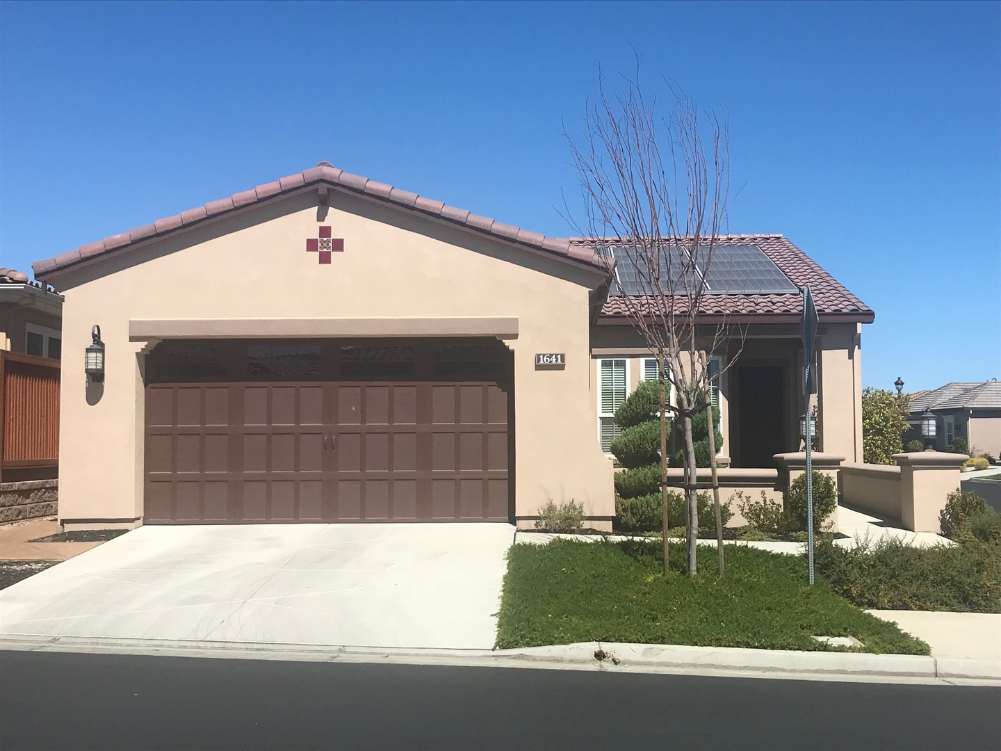 Brentwood House: 1806 Moscato Place