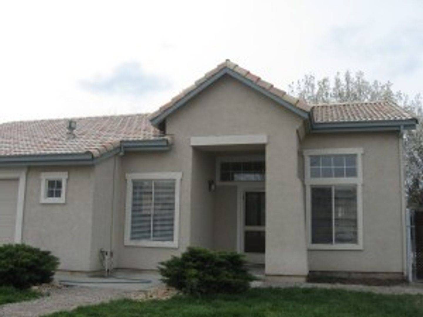 Tracy House: 1453 Ferngrove Ct