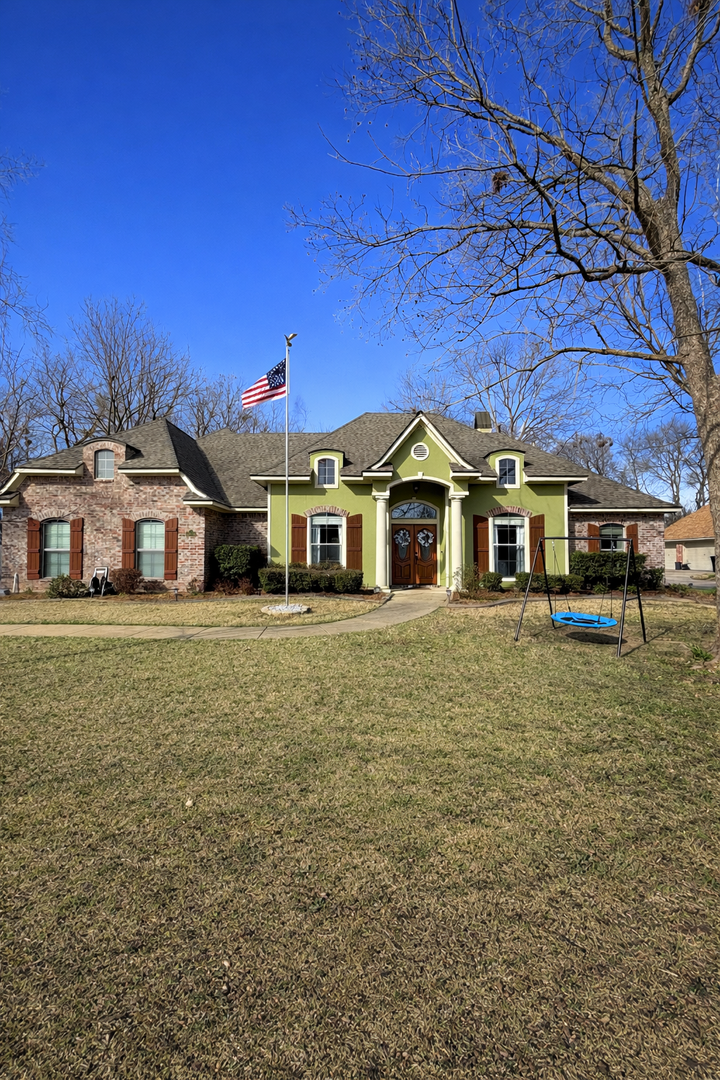 Bossier City House: 1005 Fawn Hollow