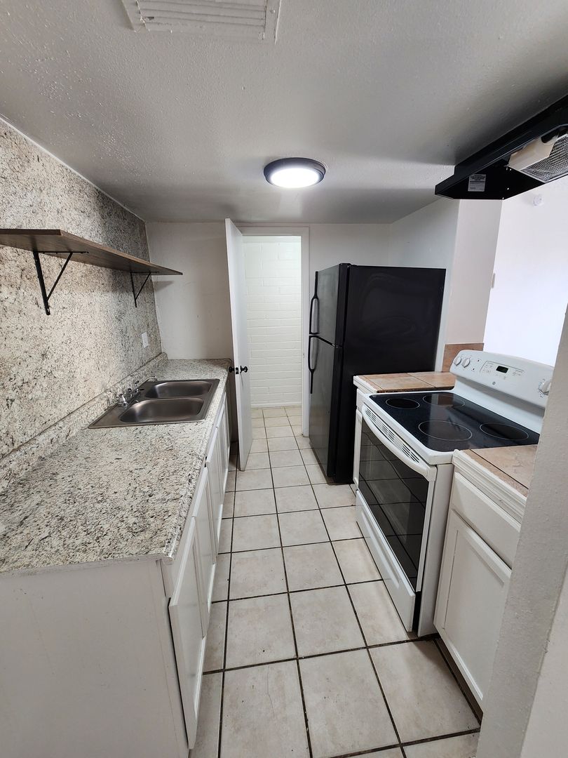 Phoenix Townhome: Multiple