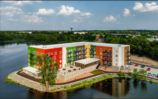 One Bedroom Home-Riverfront Serenity