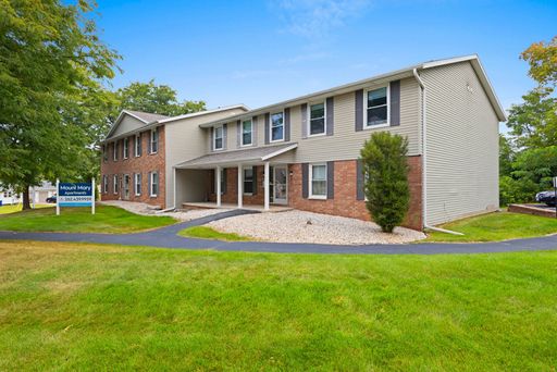 Two Bedroom Lower-Pet Friendly – photo 1