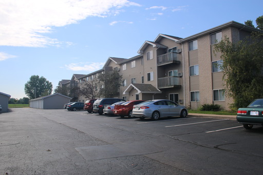 Three Bedroom Upper-Heat Included – photo 1