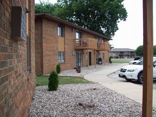 Two Bedroom Lower-Pet Friendly