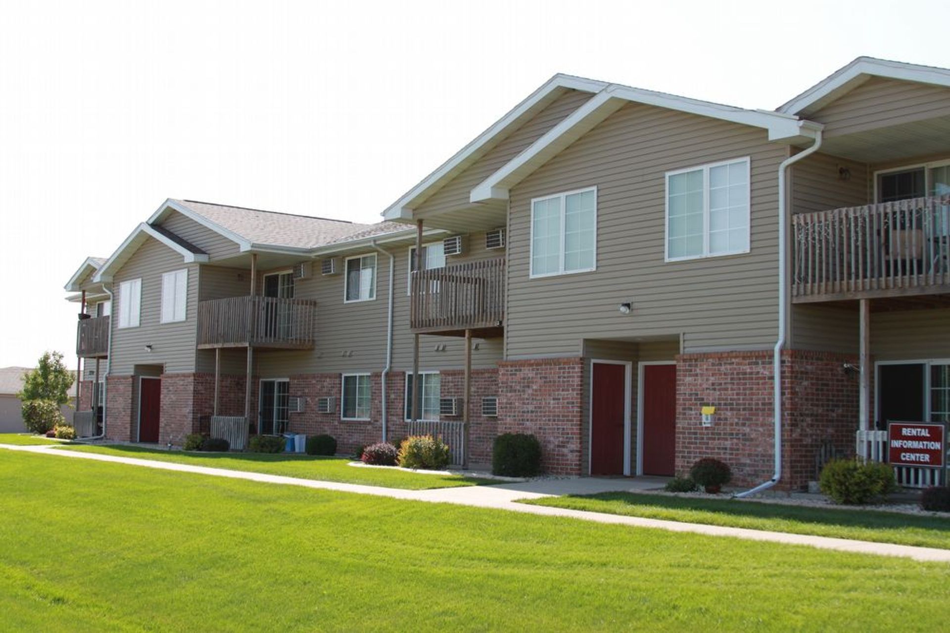 Beloit Apartment: 2770 Kadlec Drive