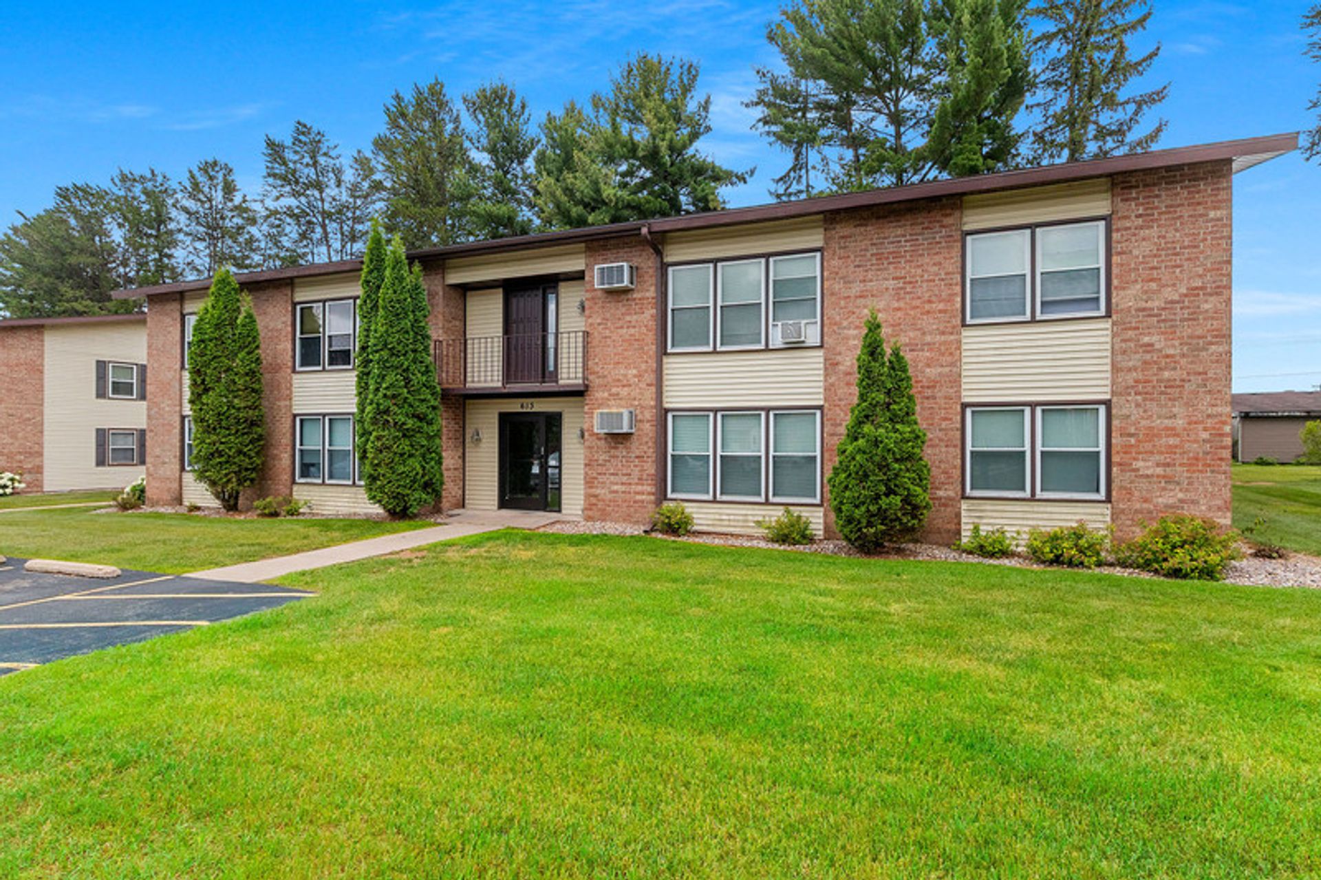 Wausau Apartment: 601 South 56th Avenue