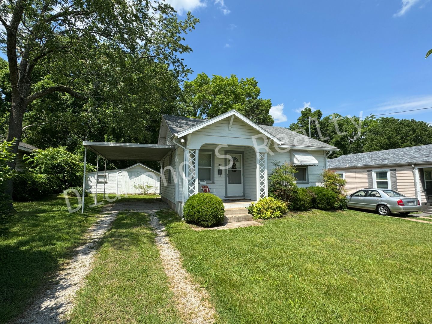 Springfield House: 1911 W Elm St