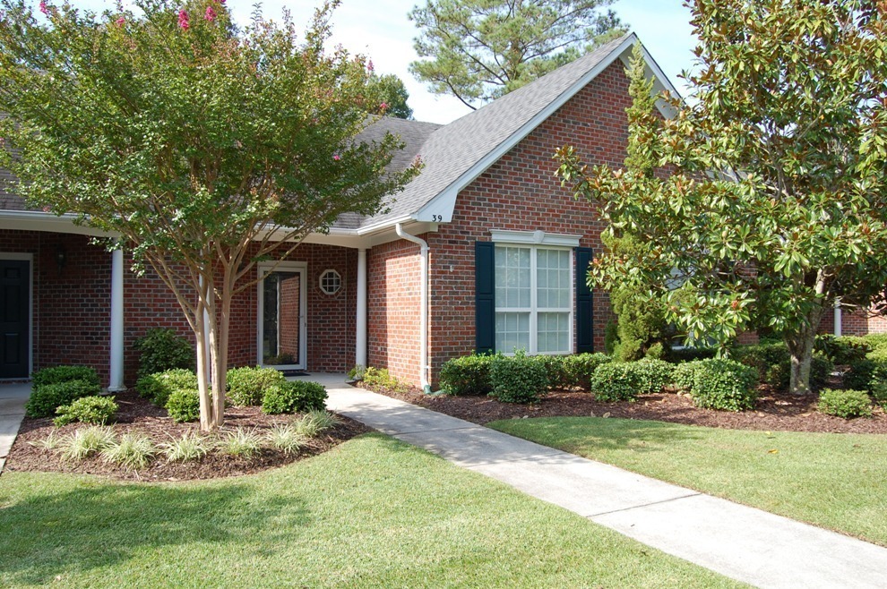 Wilmington House: 1600 Sturdivant Drive