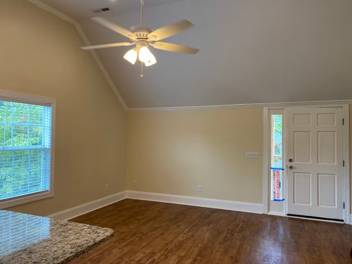 Listing photo thumbnail
