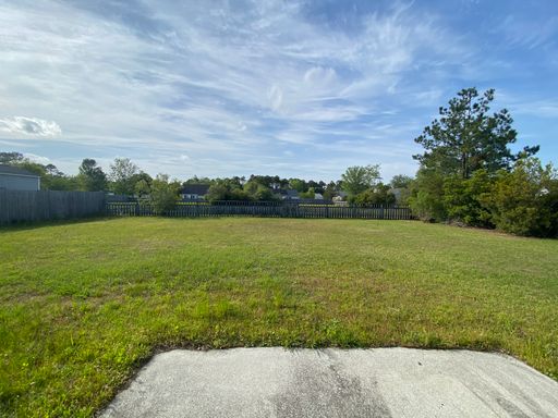 Listing photo thumbnail