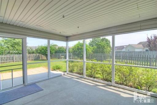 Listing photo thumbnail
