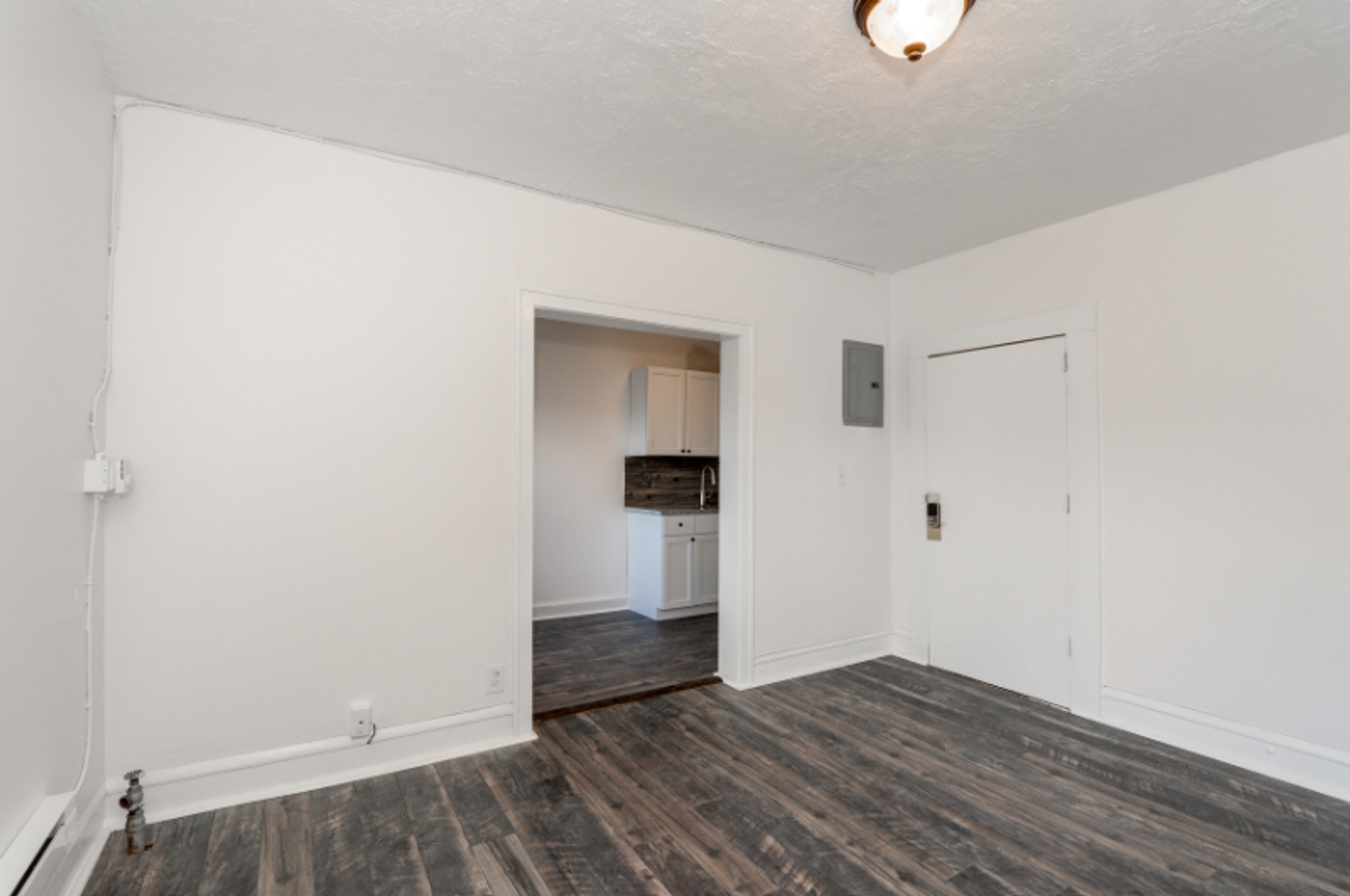 Cleveland Apartment: 8302 Lake Ave