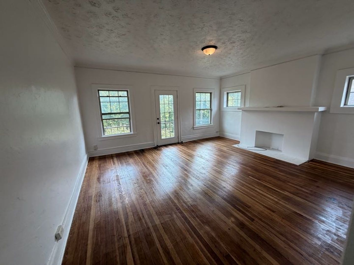 Cleveland Heights Apartment: 14148 Superior Rd