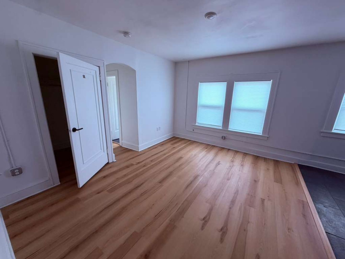Cleveland Apartment: 1384-1388 W 83rd St