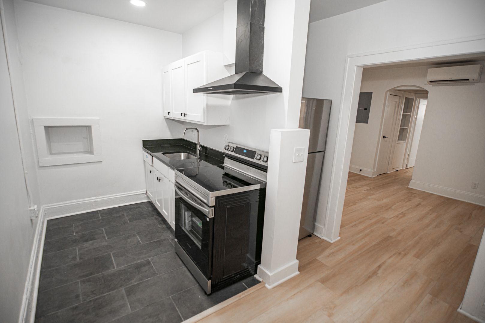 Cleveland Apartment: 1384-1388 W 83rd St