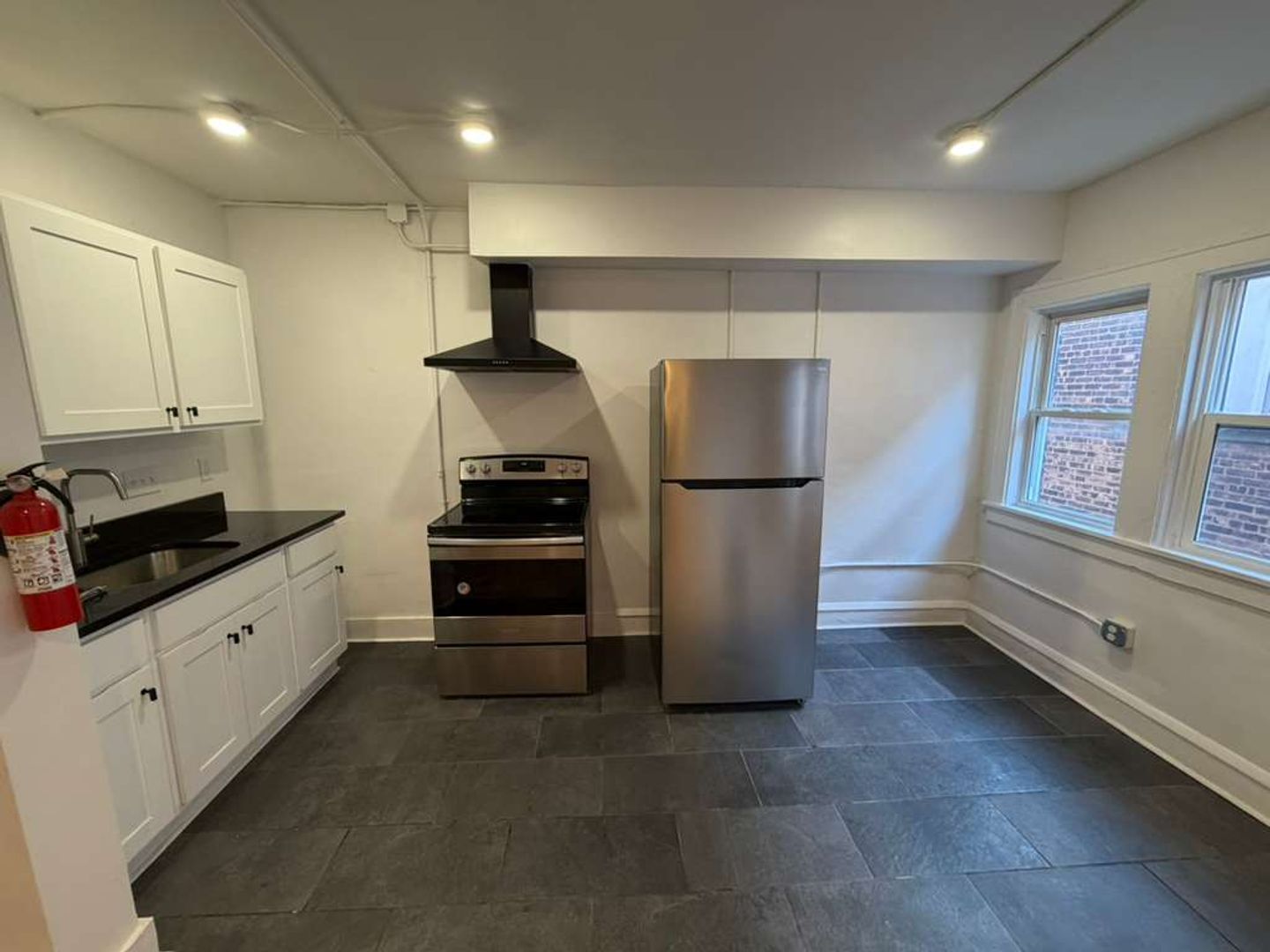 Cleveland Apartment: 1384-1388 W 83rd St