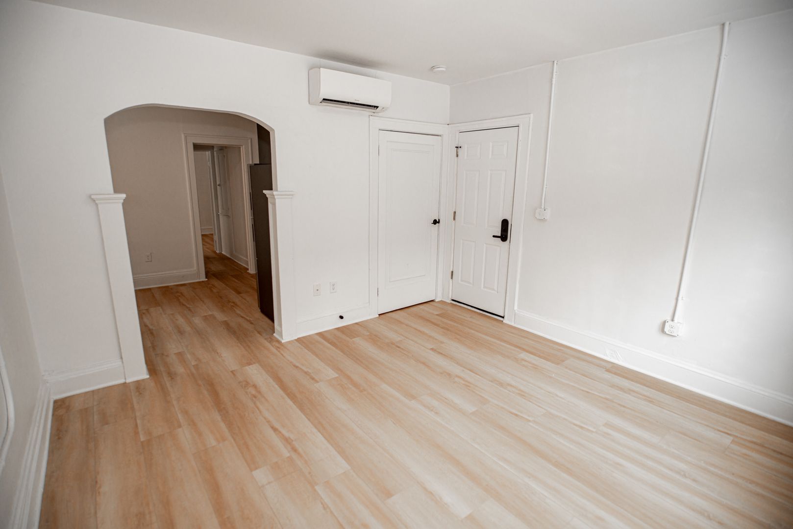 Cleveland Apartment: 1384-1388 W 83rd St