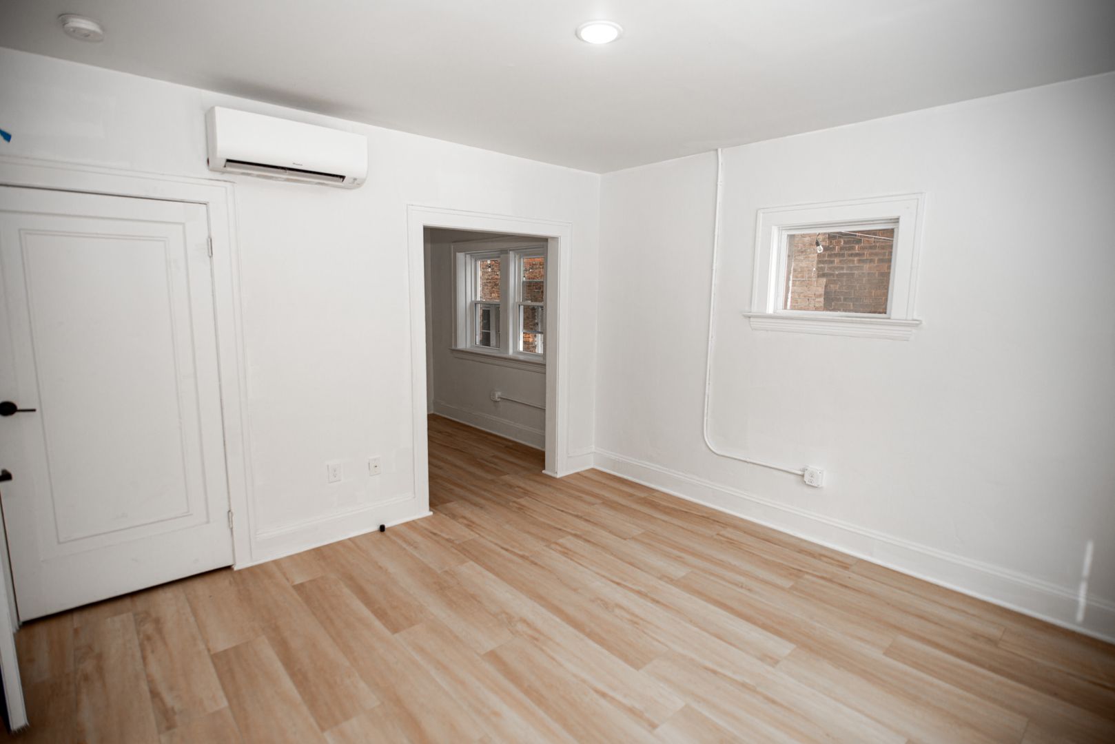 Cleveland Apartment: 1384-1388 W 83rd St