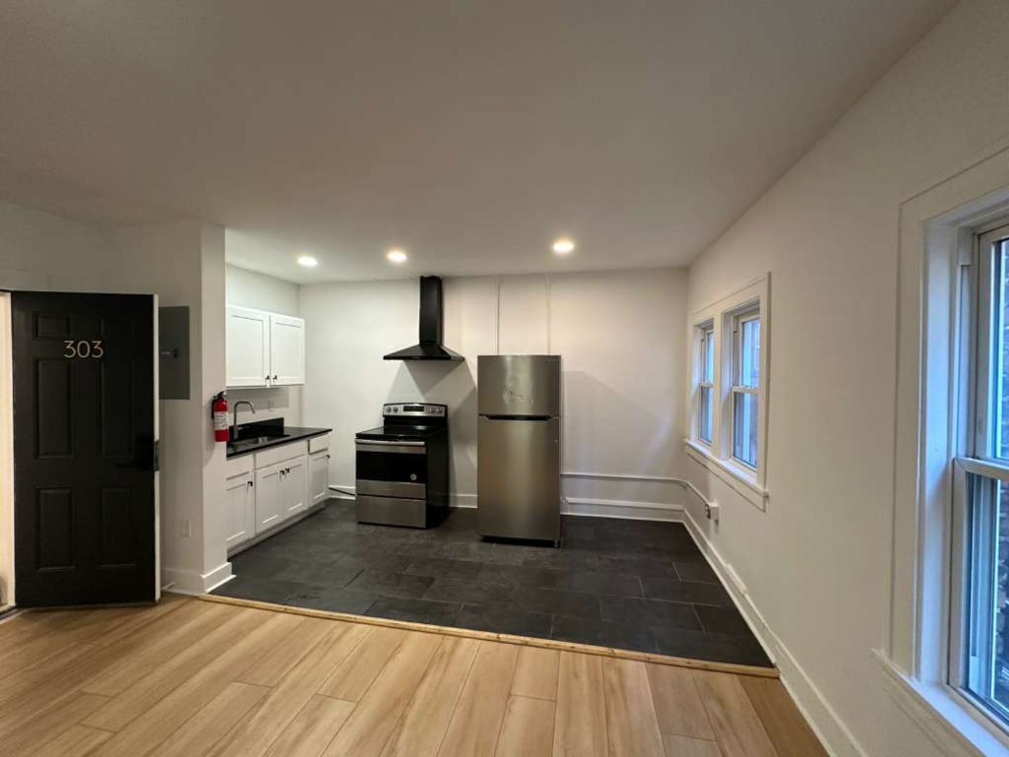 Cleveland Apartment: 1384-1388 W 83rd St