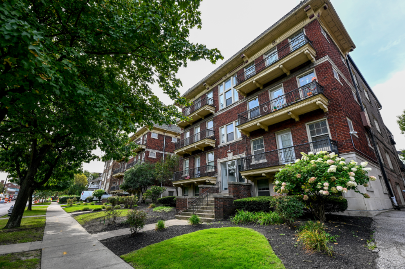 Cleveland Heights Apartment: 14148 Superior Rd