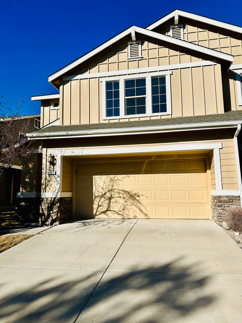 Reno House: 9227 Lone Wolf Cir