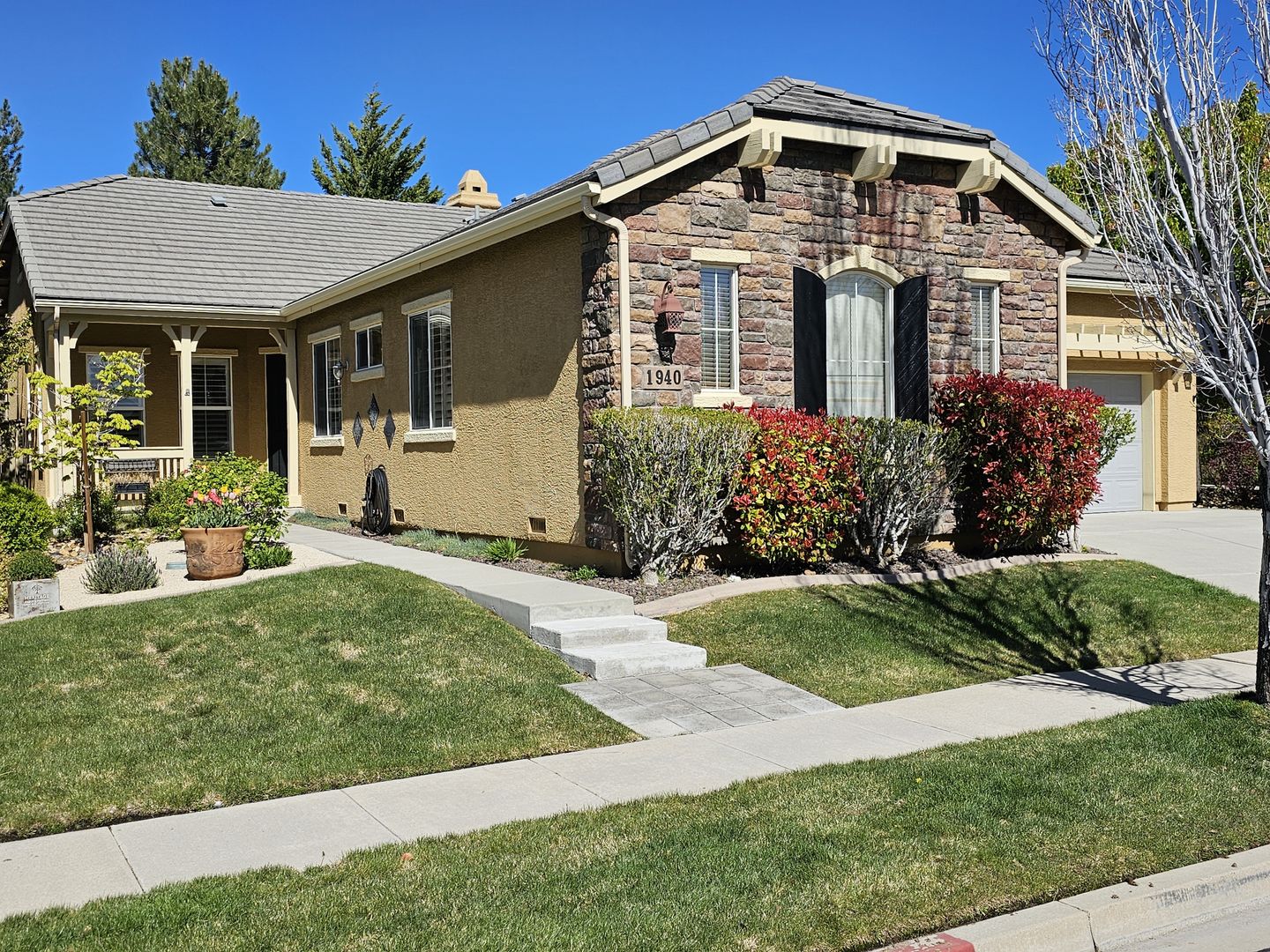 Reno House: 1940 Morning Grove Court