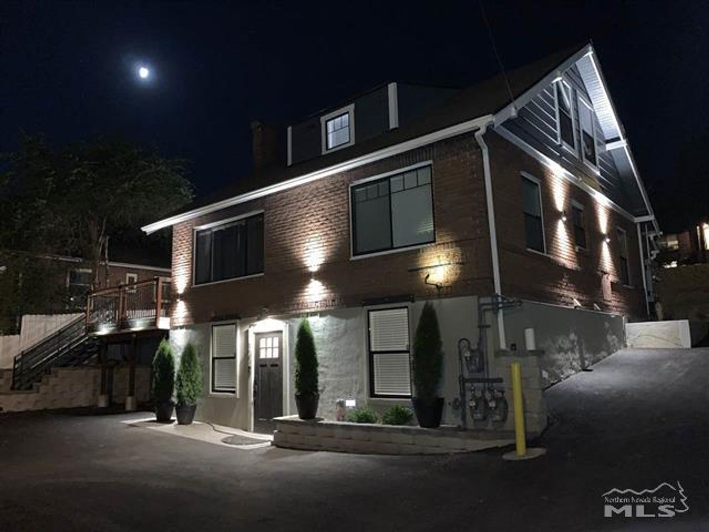 Reno Apartment: 1351 Terrace Drive